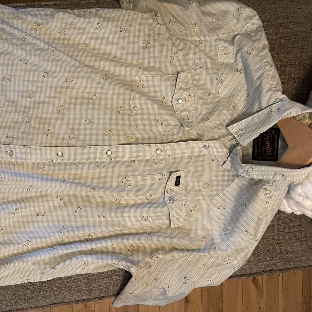 Short sleeve Howler Brothers shirt, worn twice